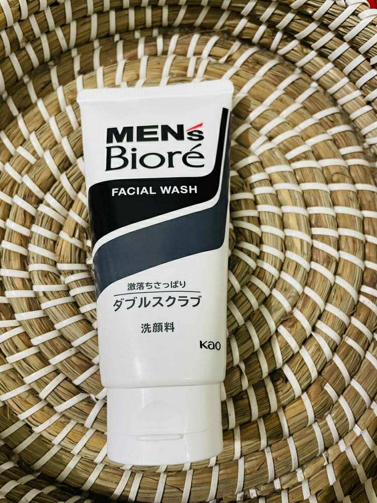 106 Mens Biore Facial Wash – 130g - Image 1